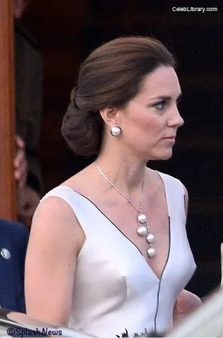 Kate Middleton photo 9 of 185