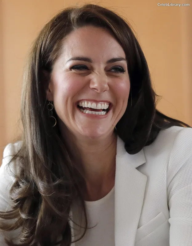Kate Middleton photo 11 of 185