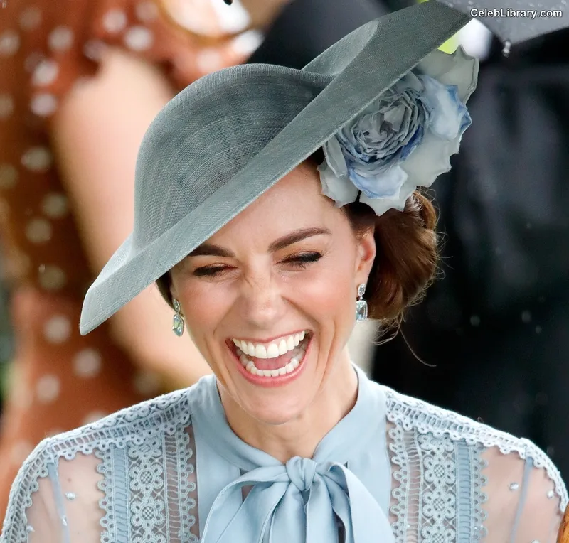 Kate Middleton photo 13 of 185