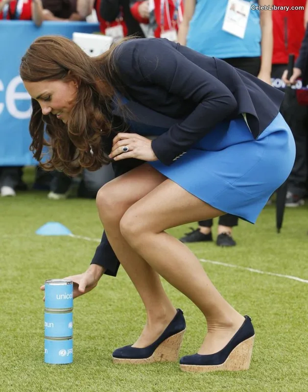 Kate Middleton photo 15 of 185
