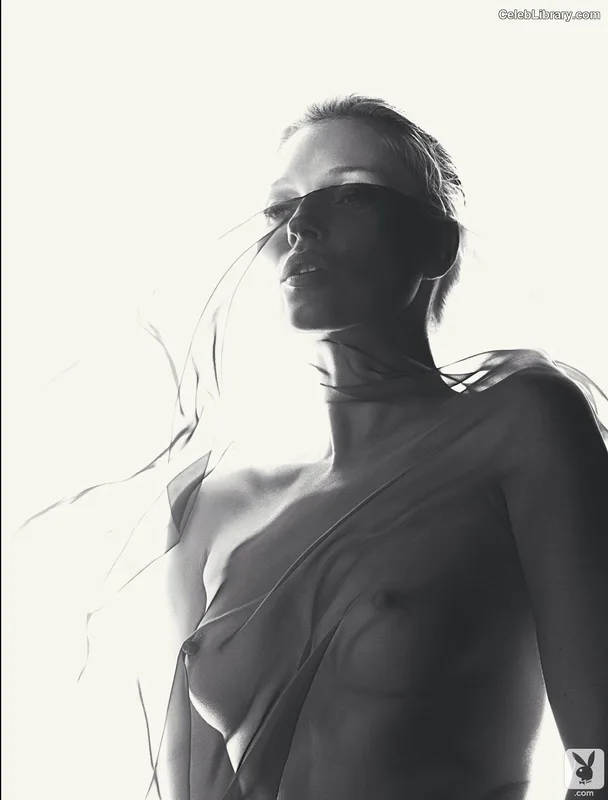 Kate Moss photo 4 of 173