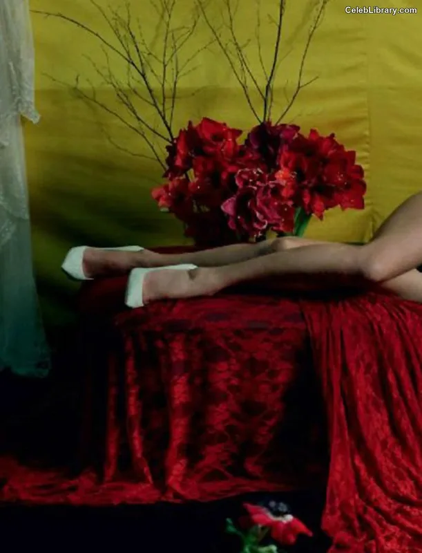 Kate Moss photo 21 of 173