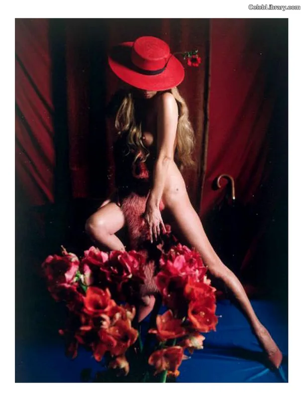 Kate Moss photo 23 of 173