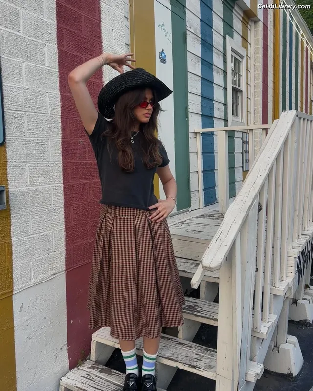 Kate Peytavin photo 13 of 67