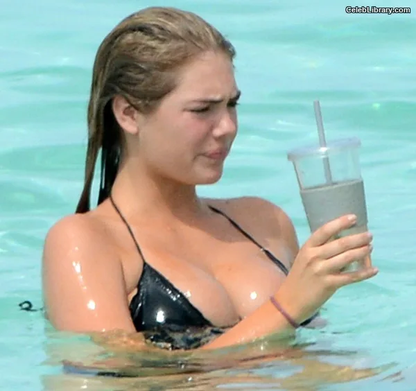 Kate Upton photo 21 of 633