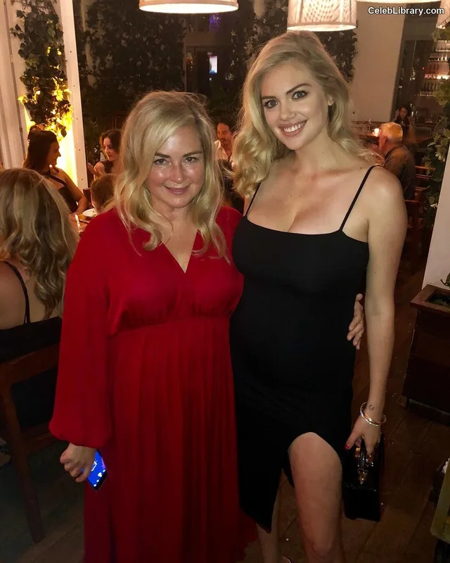 Kate Upton photo 18 of 633