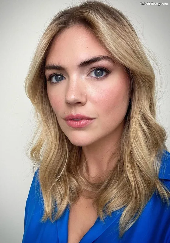 Kate Upton photo 6 of 633