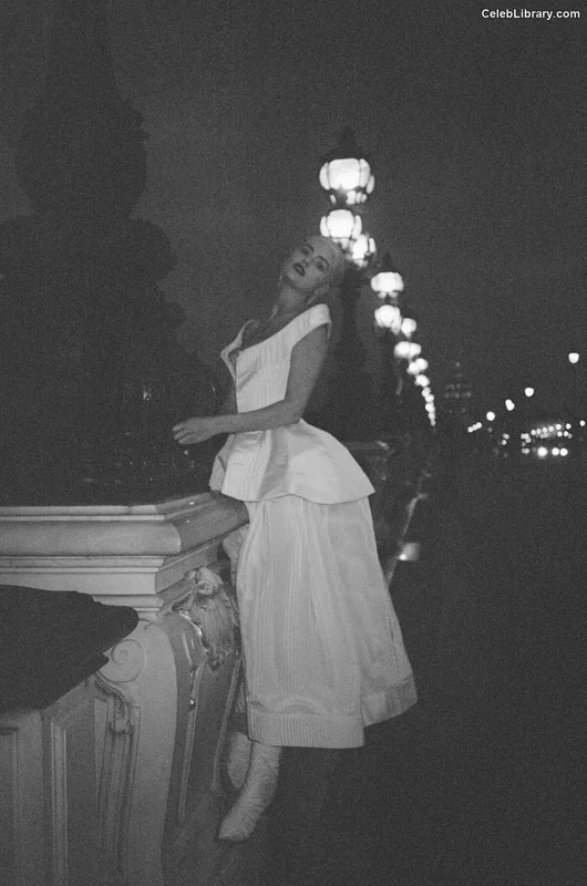 Kate Upton photo 10 of 633