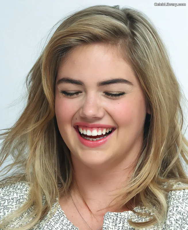 Kate Upton photo 15 of 633