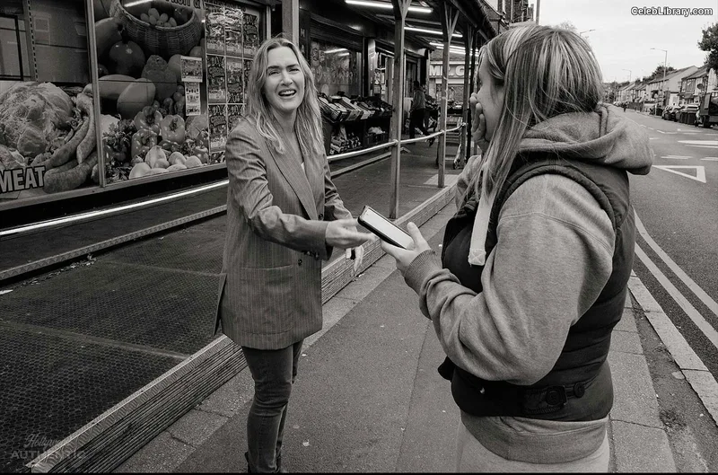 Kate Winslet photo 2 of 217