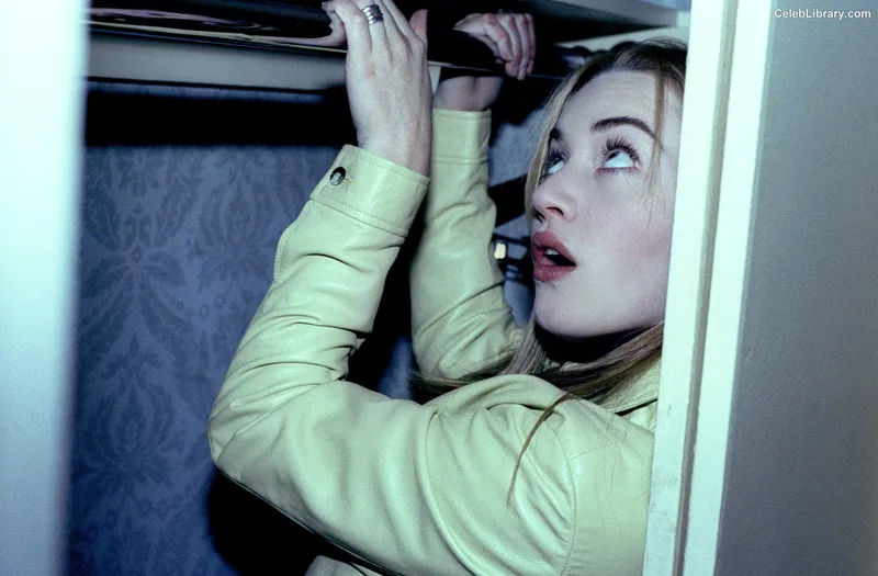 Kate Winslet photo 1 of 217