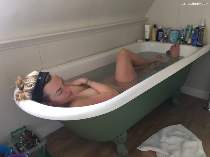 Kate Winslet photo 4 of 217
