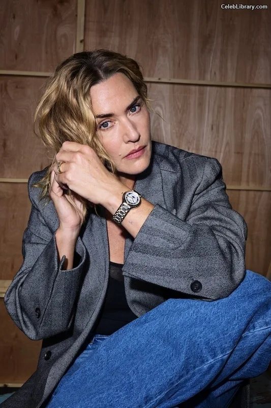 Kate Winslet photo 9 of 217