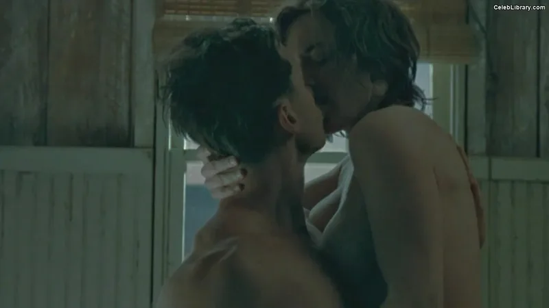 Kate Winslet photo 10 of 217