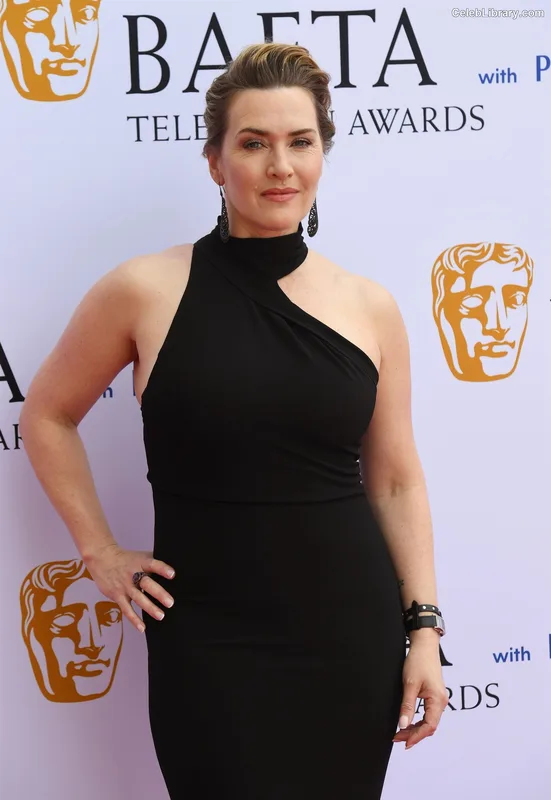 Kate Winslet photo 16 of 217