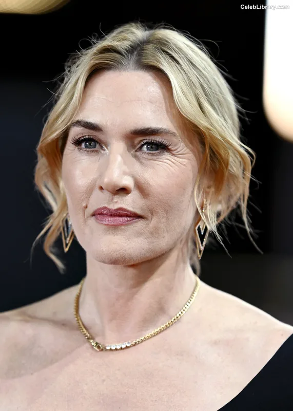 Kate Winslet photo 18 of 217
