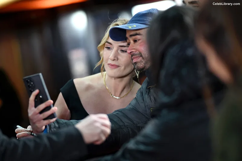 Kate Winslet photo 22 of 217