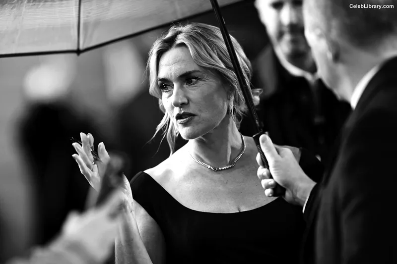Kate Winslet photo 23 of 217