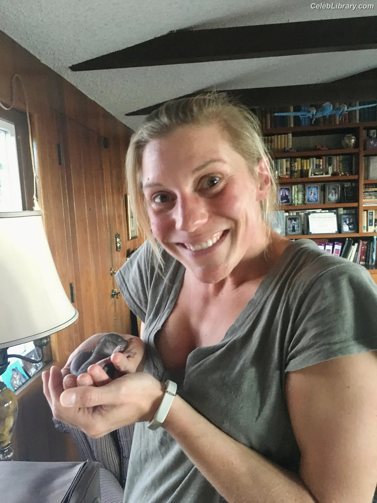 Katee Sackhoff photo 19 of 148