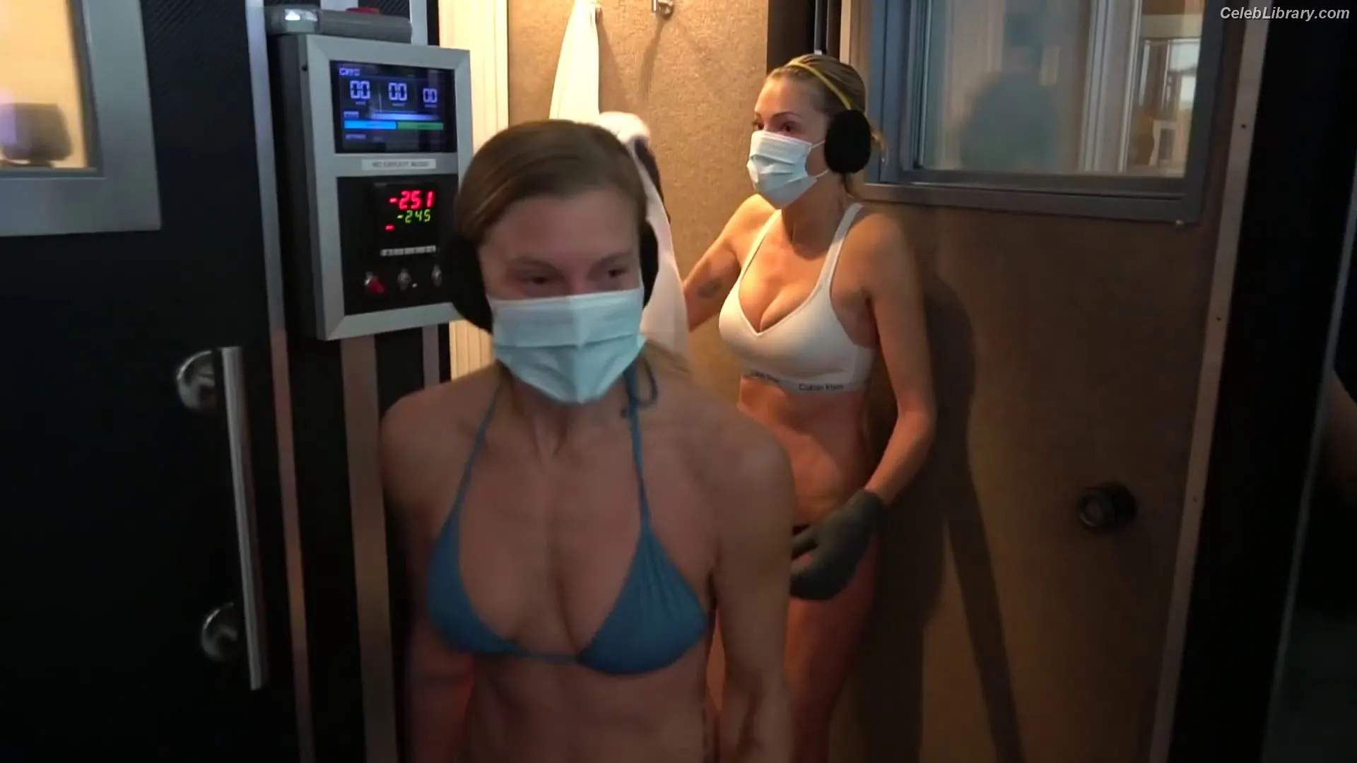 Katee Sackhoff photo 1 of 148