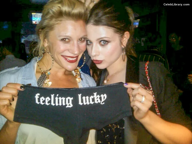 Katee Sackhoff photo 22 of 147