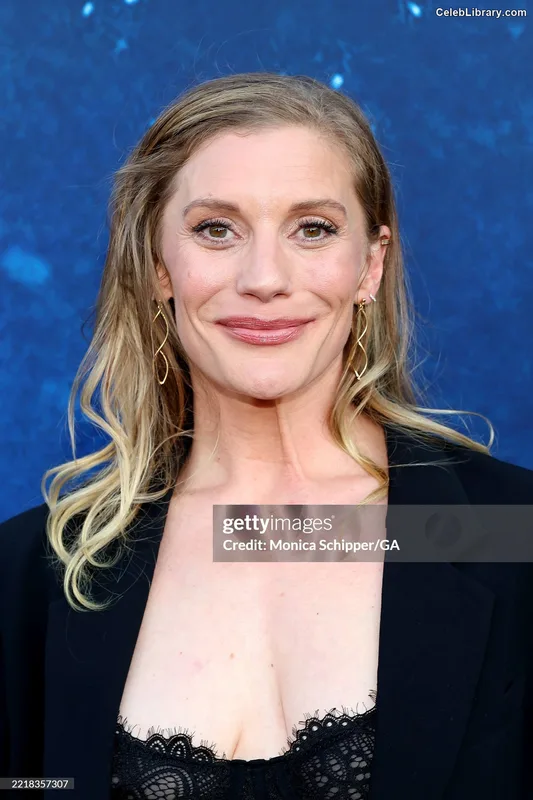 Katee Sackhoff photo 18 of 147