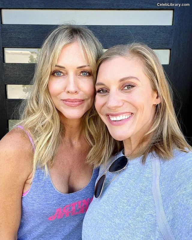 Katee Sackhoff photo 21 of 147