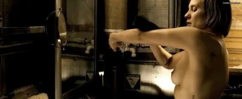 Katee Sackhoff photo 24 of 147