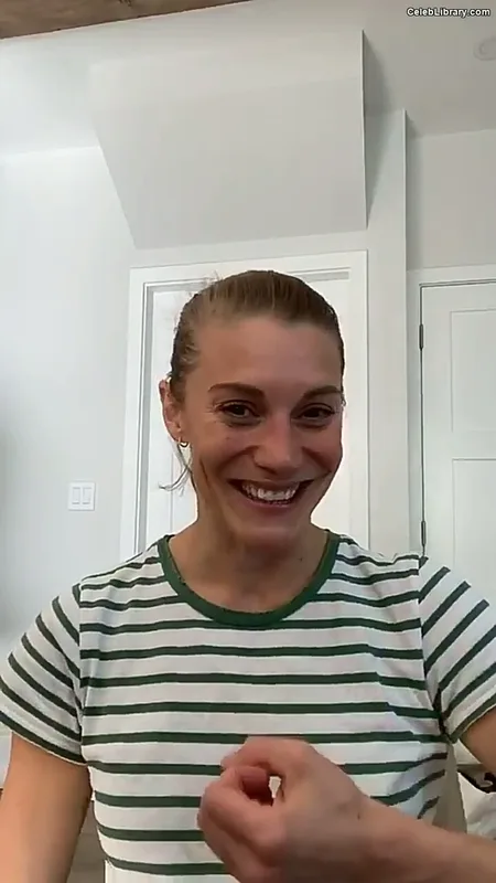 Katee Sackhoff photo 6 of 147
