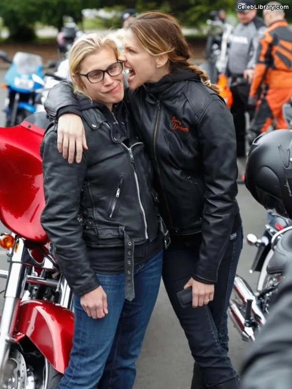 Katee Sackhoff photo 9 of 147