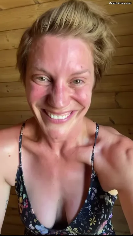 Katee Sackhoff photo 6 of 147