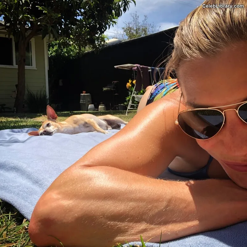 Katee Sackhoff photo 9 of 147
