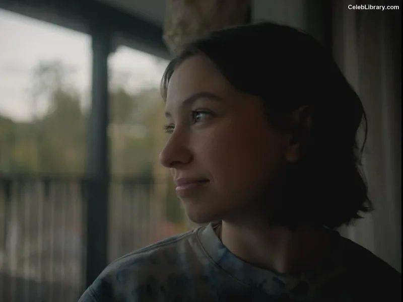 Katelyn Nacon photo 12 of 142