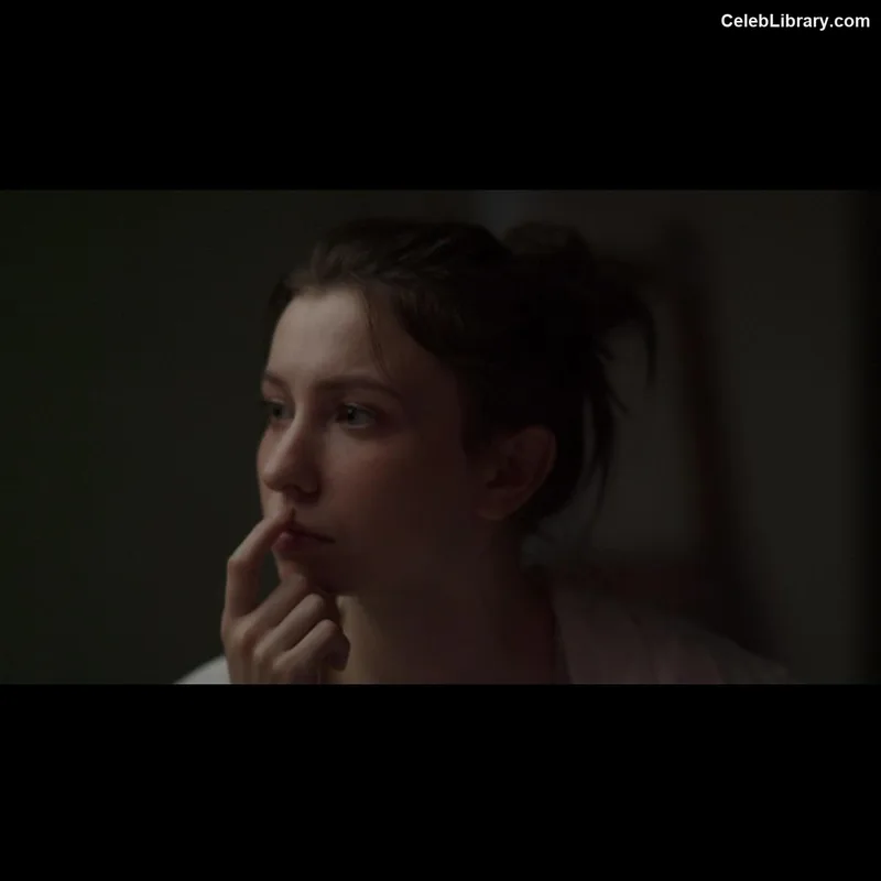 Katelyn Nacon photo 15 of 142