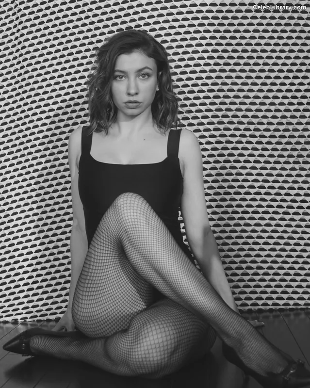 Katelyn Nacon photo 19 of 142