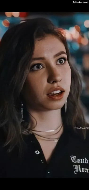 Katelyn Nacon photo 17 of 142