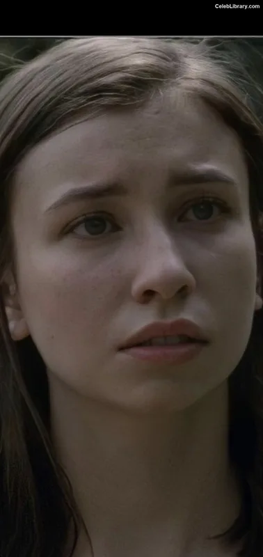 Katelyn Nacon photo 18 of 142