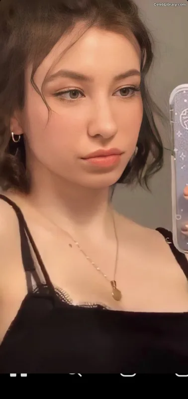 Katelyn Nacon photo 20 of 142