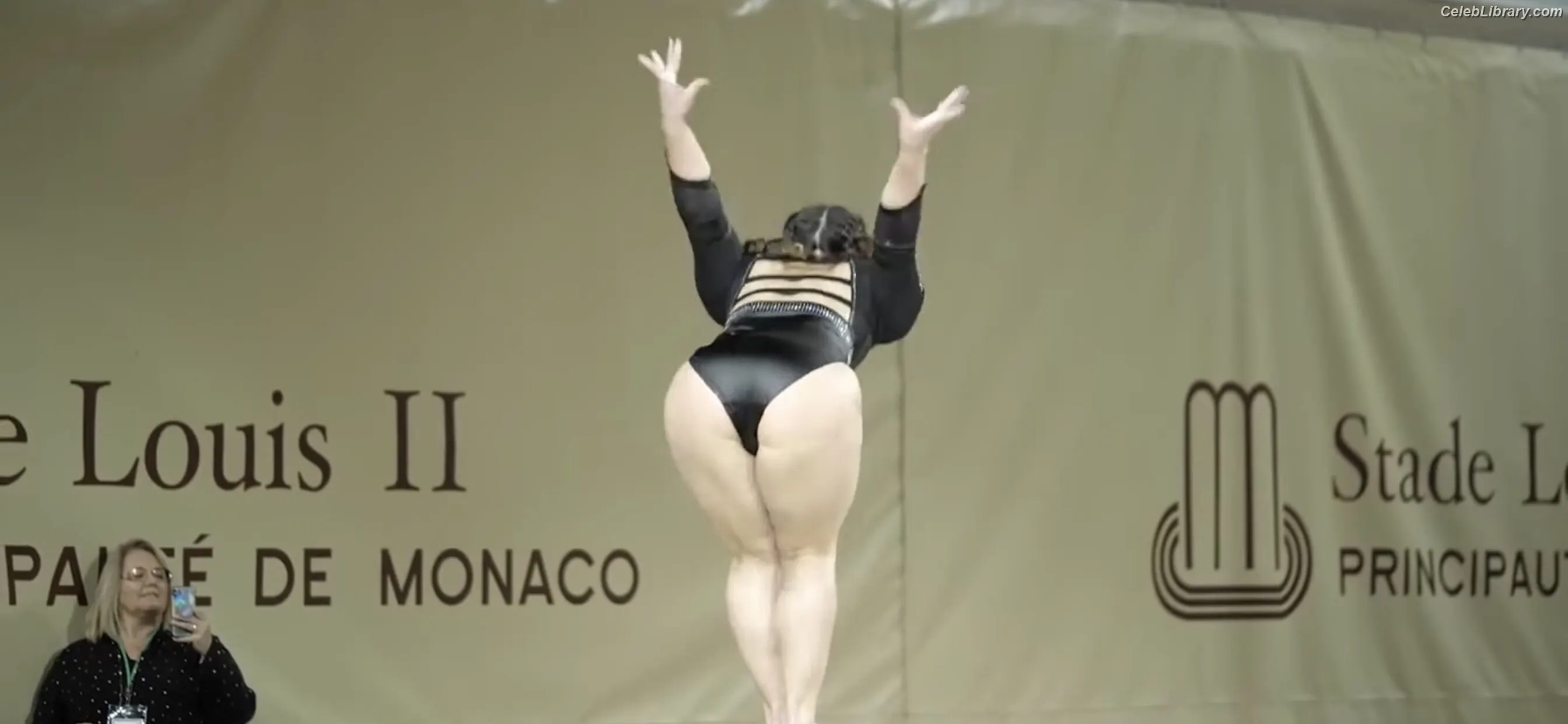 Katelyn Ohashi photo 19 of 150