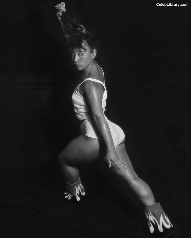 Katelyn Ohashi photo 22 of 151