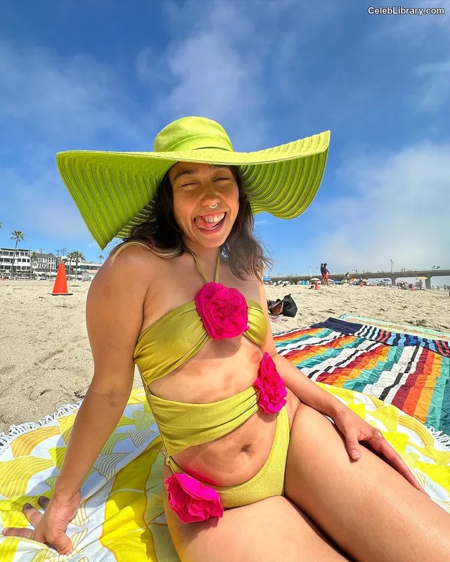 Katelyn Ohashi photo 6 of 151