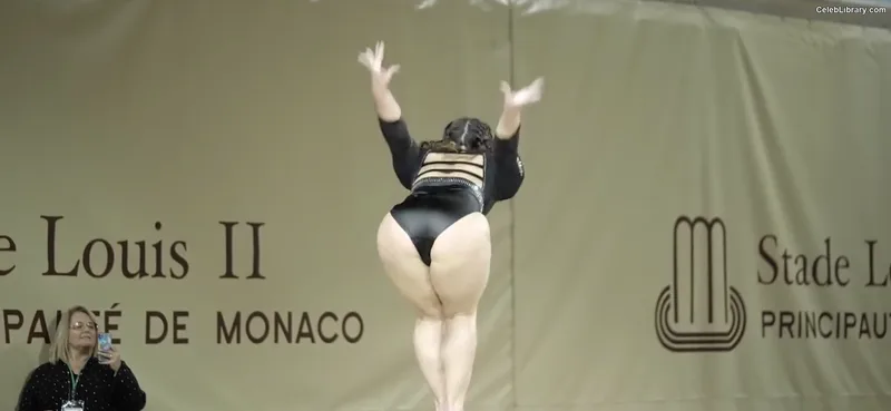 Katelyn Ohashi photo 6 of 151