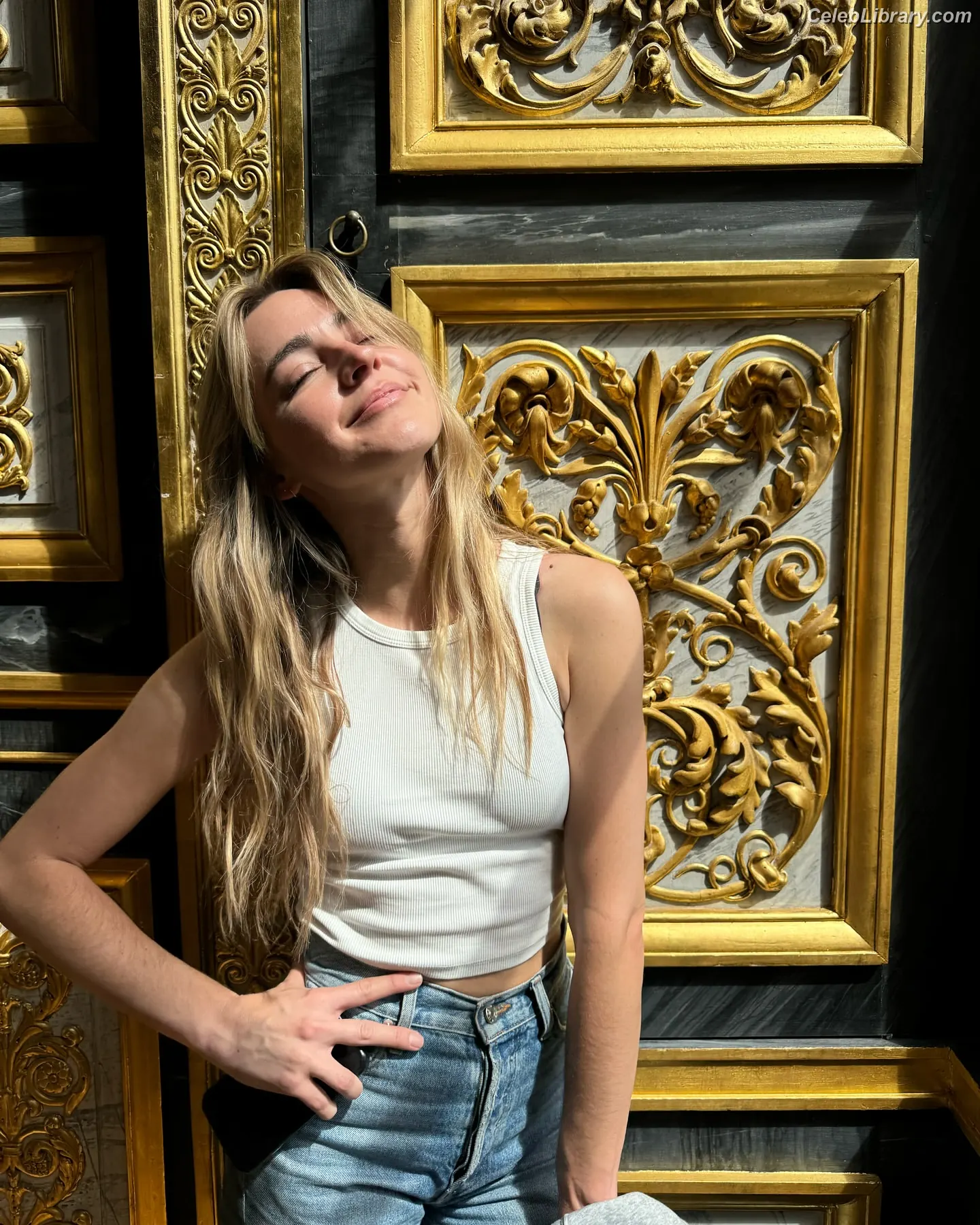 Katelyn Tarver photo 2 of 71