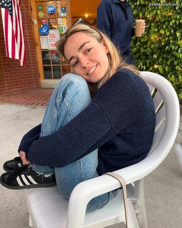 Katelyn Tarver photo 20 of 72