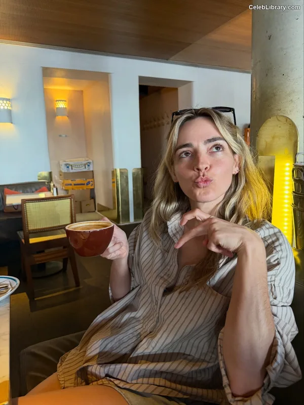 Katelyn Tarver photo 23 of 72