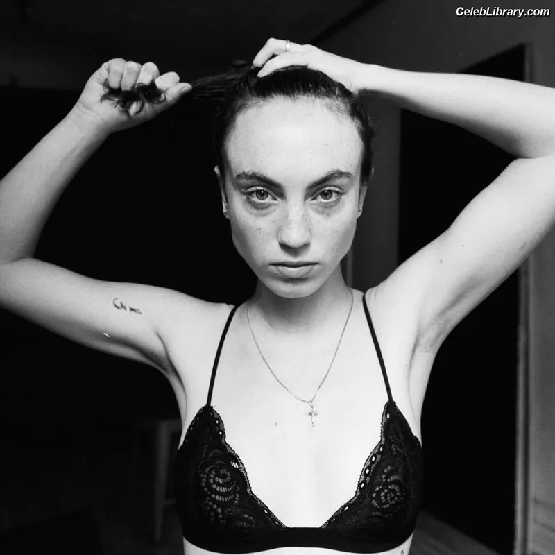 Katerina Tannenbaum photo 1 of 15