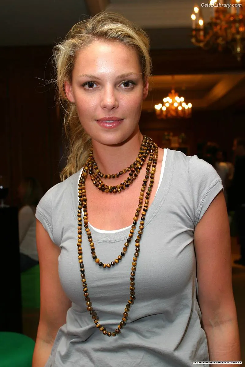 Katherine Heigl photo 21 of 103