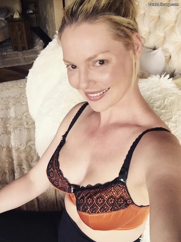 Katherine Heigl photo 1 of 102