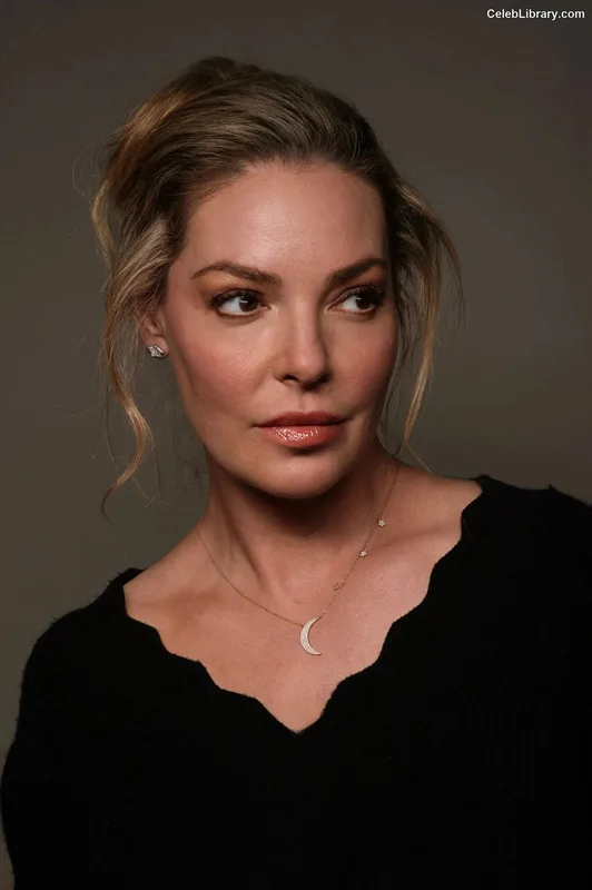 Katherine Heigl photo 3 of 102