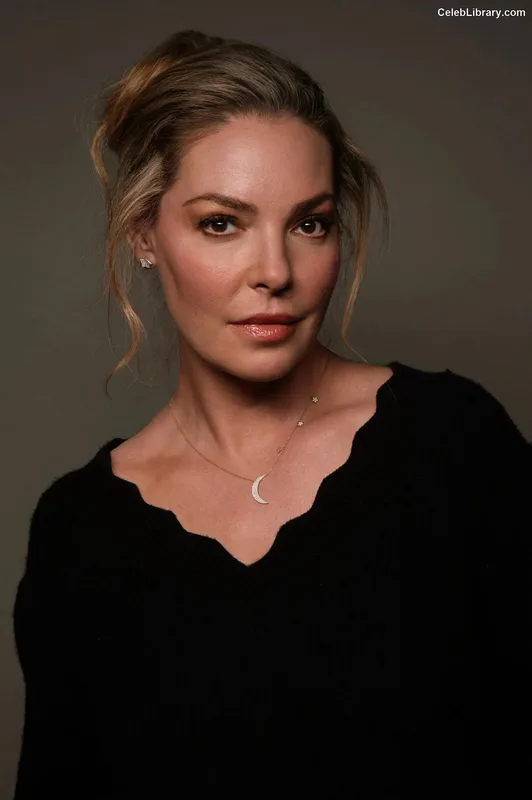 Katherine Heigl photo 4 of 102